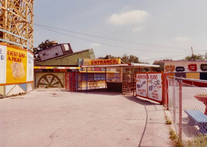Edgewater Park - 1981 Photo Edgewater Park (newer photo)